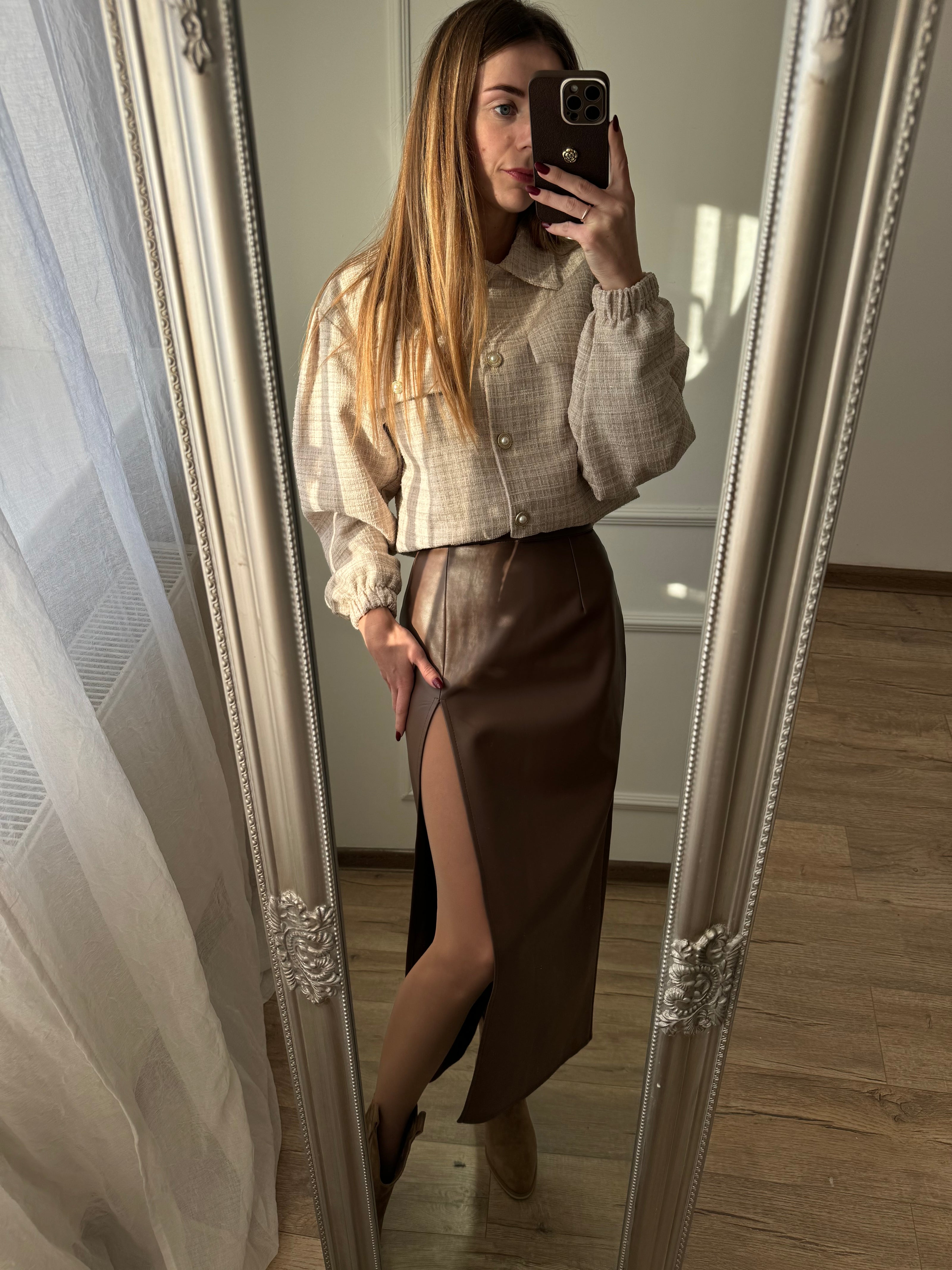 Приталена спідниця