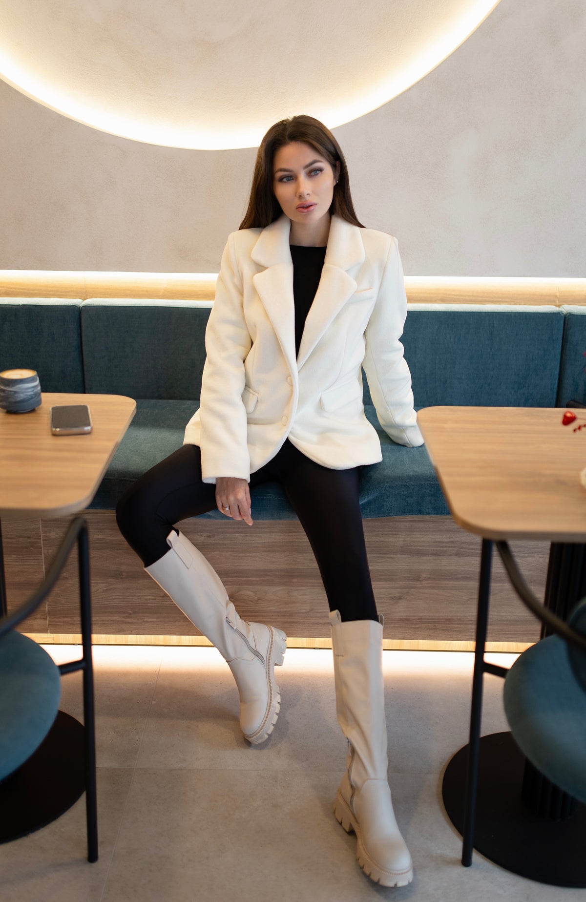 Short coat